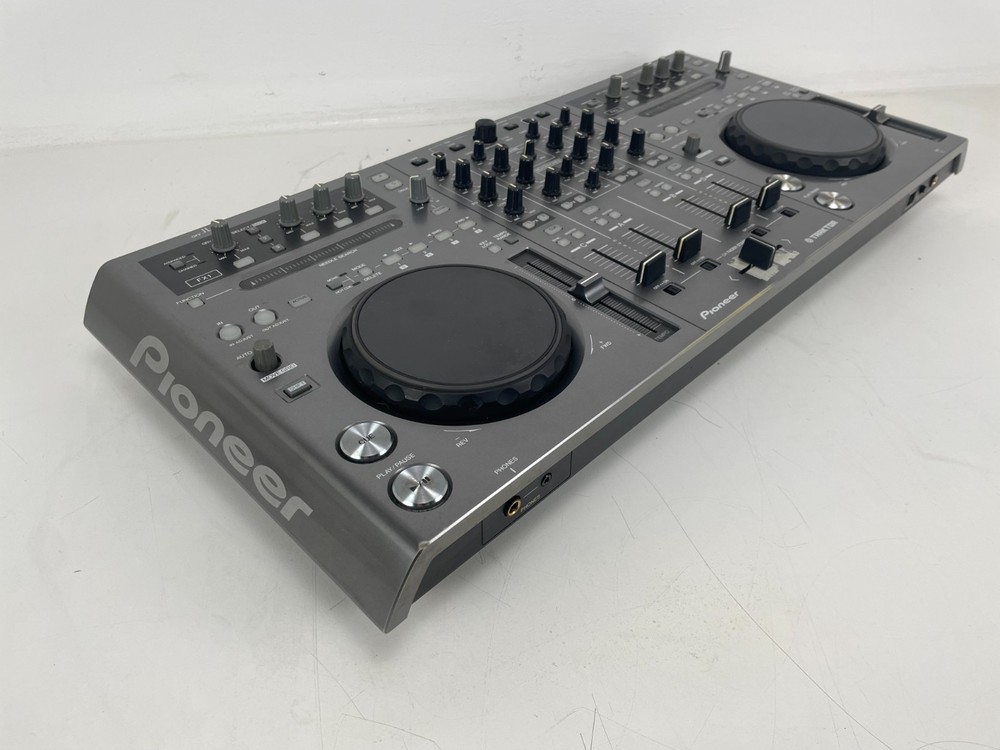 Pioneer DDJ-T1 DJ Controller