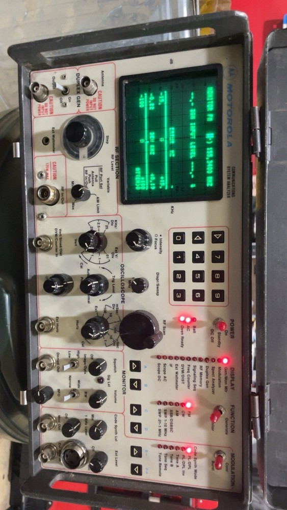 Motorola R2014D/500 Communication Spectrum Analyzer