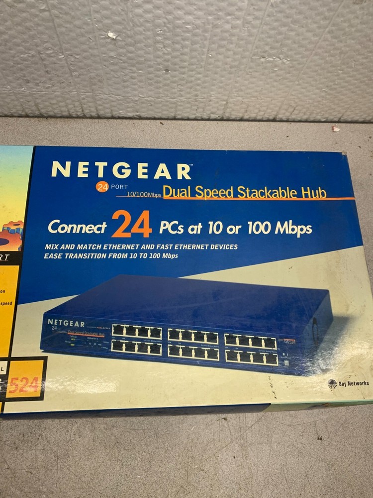 NEW IN BOX NETGEAR DUAL SPEED STACKABLE HUB DS524