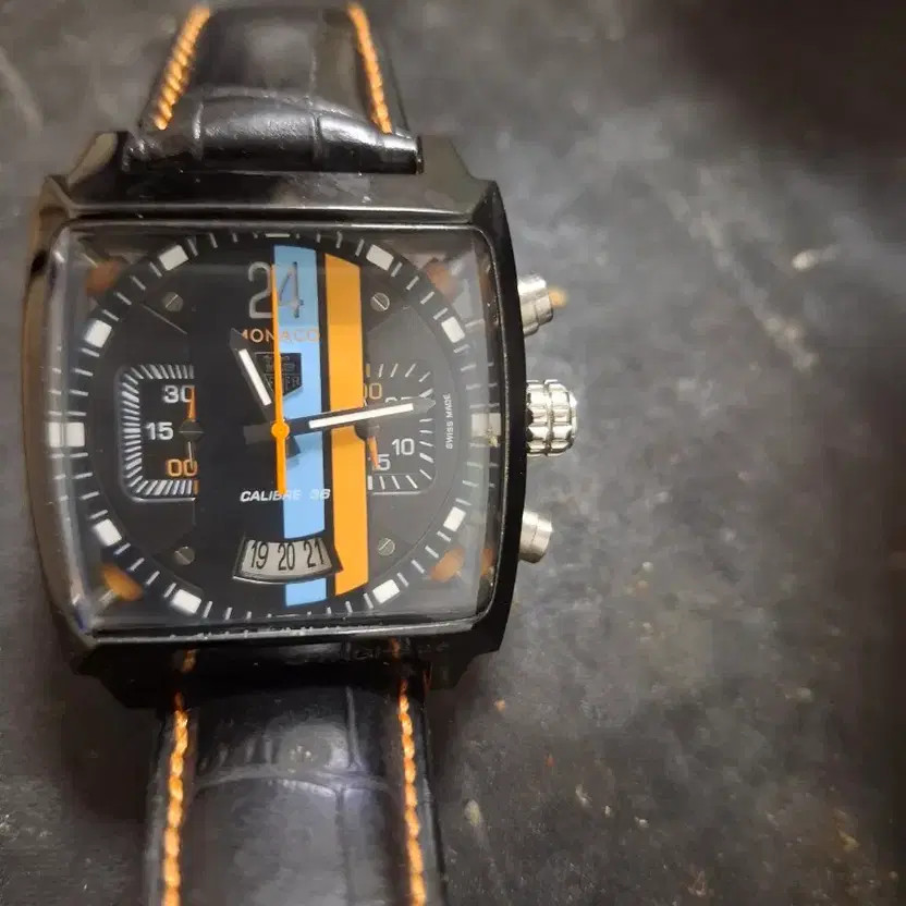 Men's Leather Watch with Black Strap Official