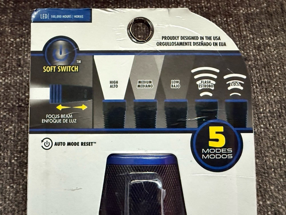 Police Security Skylar Elite LED Flashlight 3300 Lumens 9AA Adjustable Focus