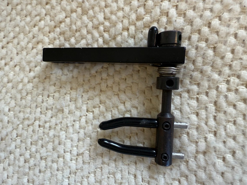 Dual Prong Archery Flipper Rest