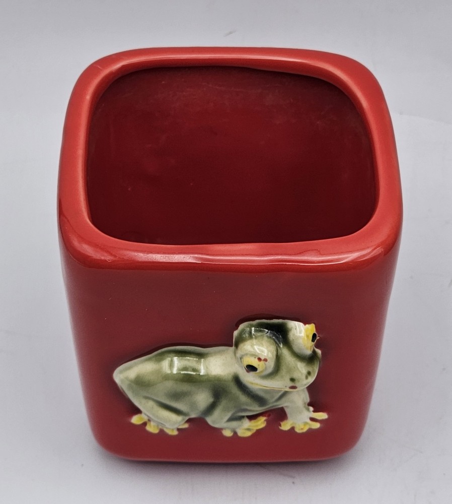 Raised Frog Square Planter Pot ~ 3" Glossy Red