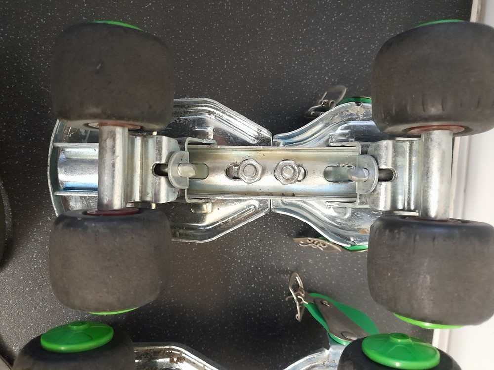Vintage Apollo Roller Skates With Box