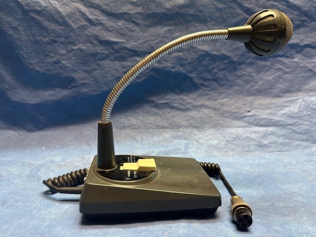 YAESU YD-148 microphone