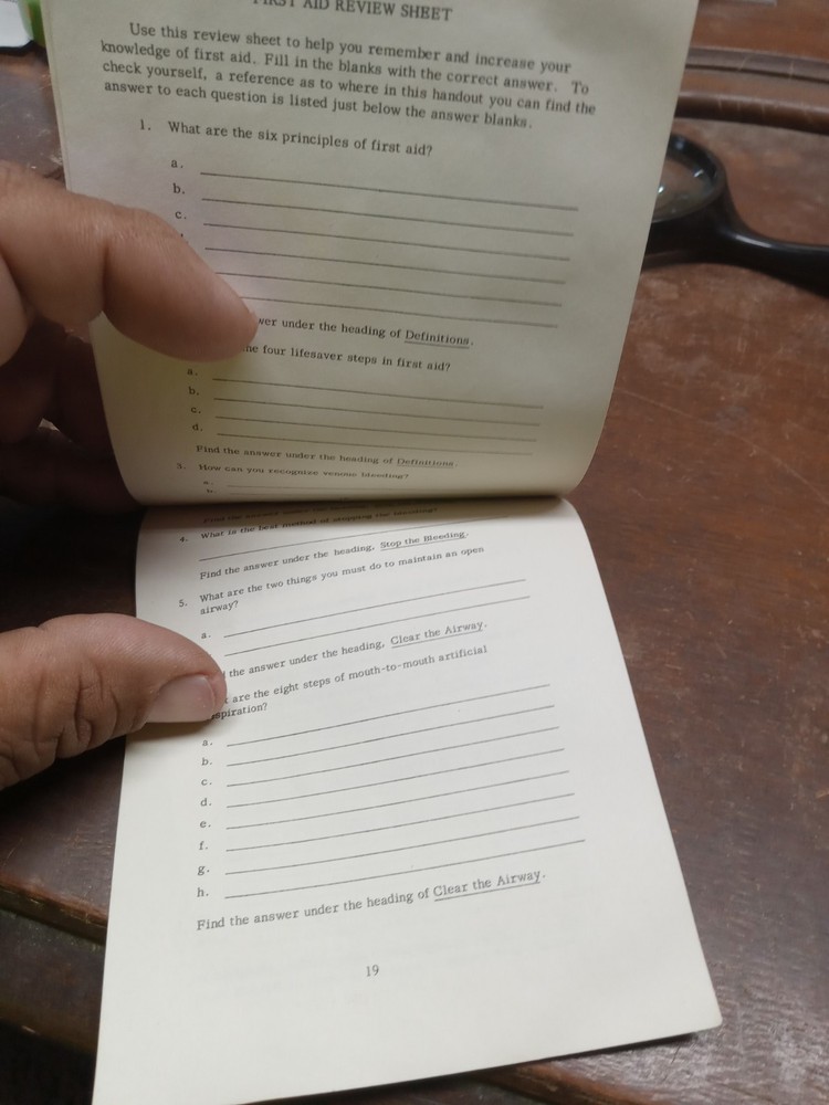 1967 Army First Aid Booklet