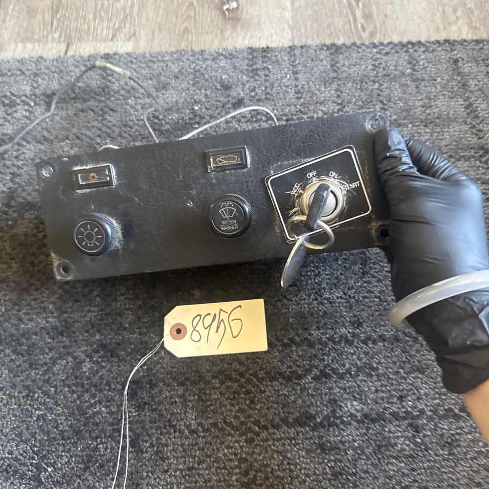 Kenworth T800 IGNITION Dash Panel - Missing P/N