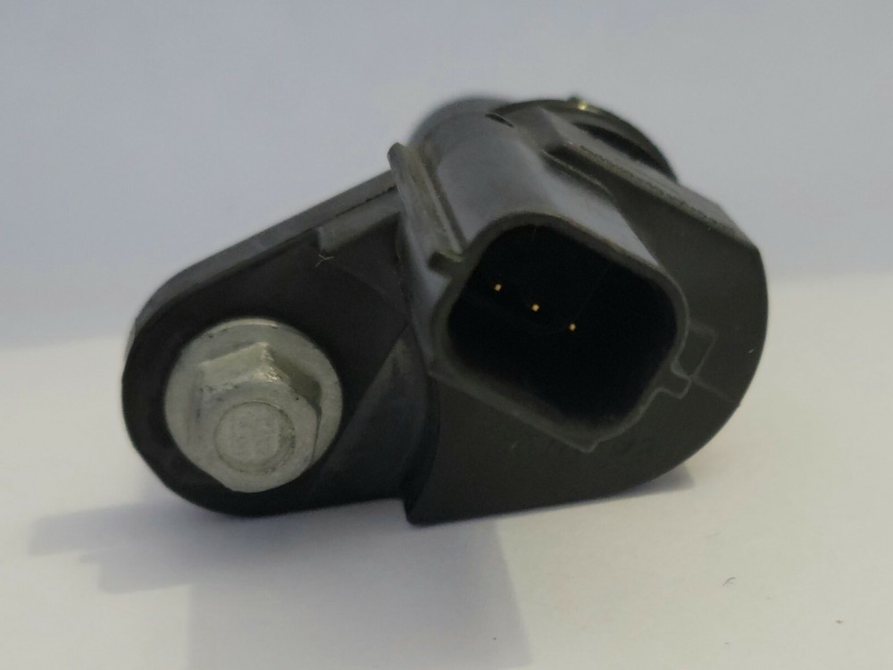OEM Engine Crankshaft Position Sensor - 12588992