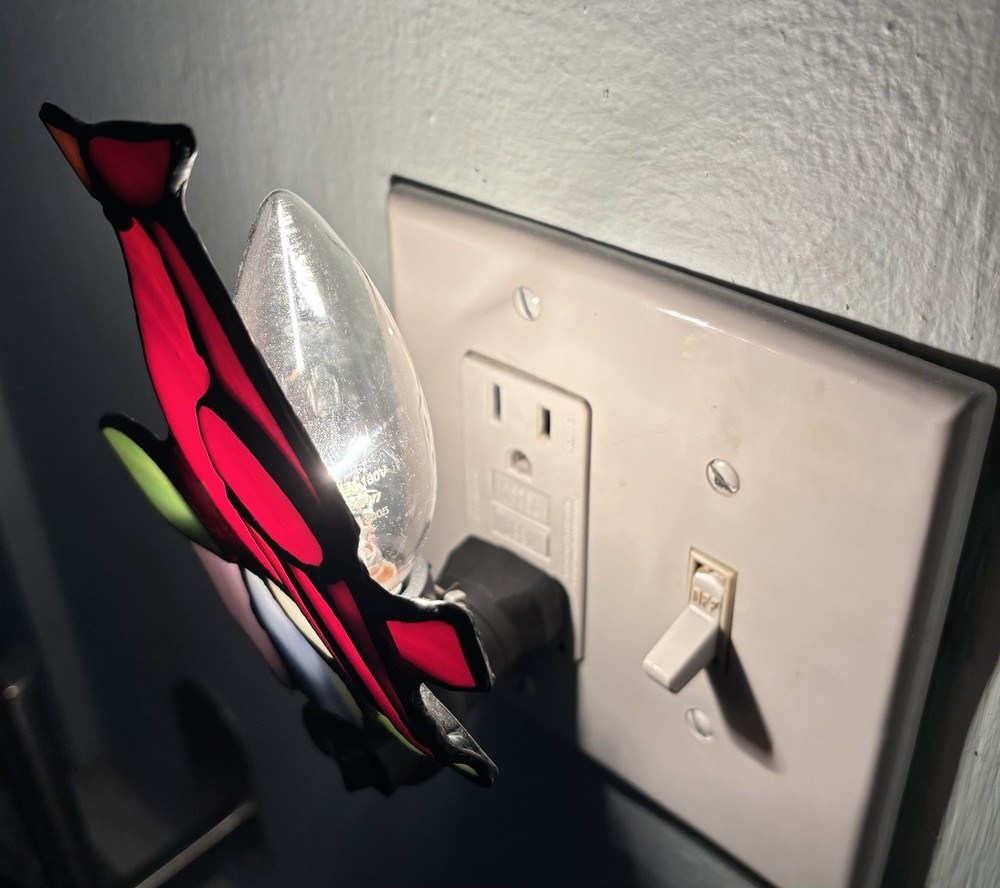 J.J. Peng Red Cardinal Bird Stained Glass Nightlight Light Decor Spring