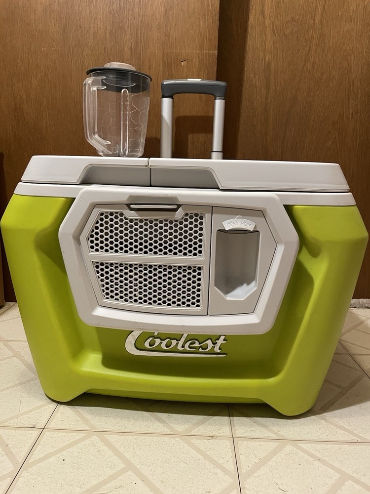 😎 COOLEST COOLER WITH BLENDER