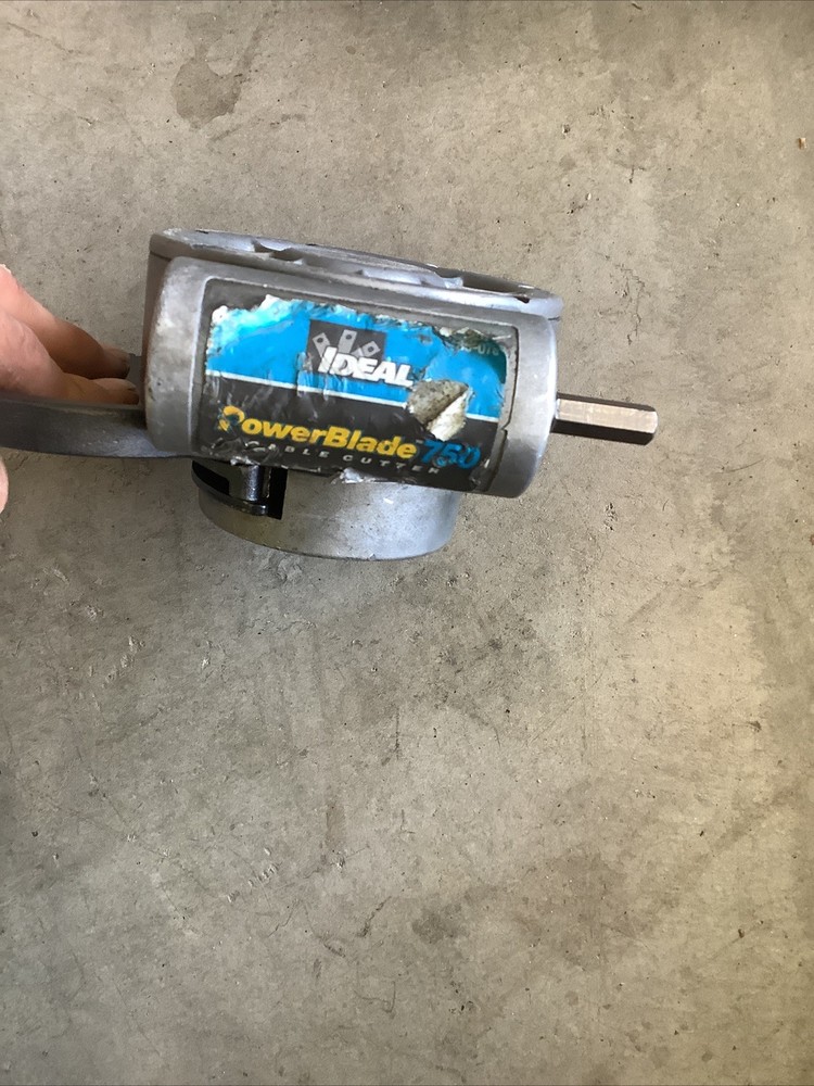 IDEAL PowerBlade 750 Drill Powered Cable Cutter
