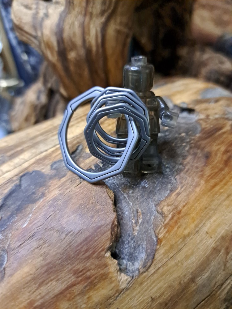 Gentlemen Series Titanium Sidepush Keyring Set