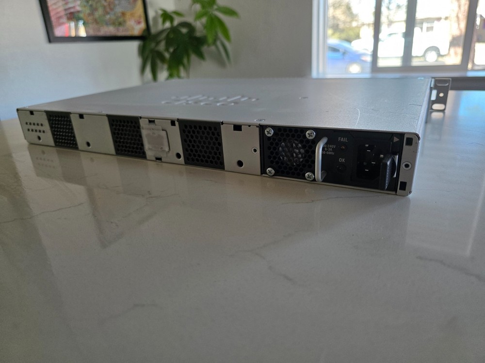 Cisco ENCS5406/K9 Enterprise Network Compute System