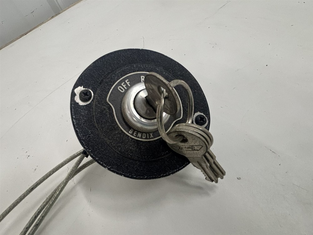 Luscombe Model 8 Bendix 10-357290-1 B mag magneto ignition switch