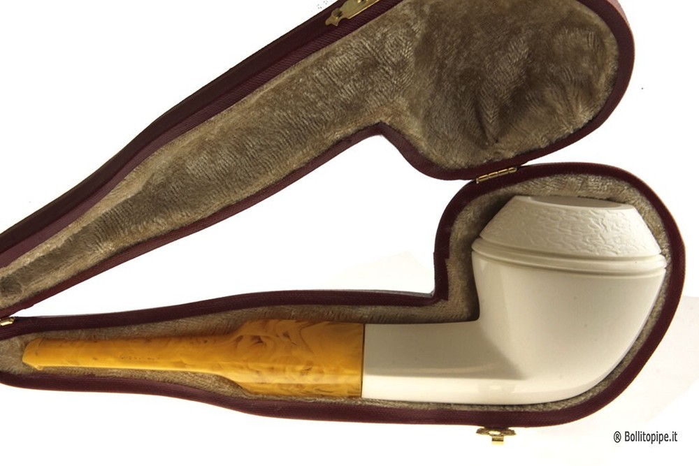 “Bulldog“ meerschaum pipe
