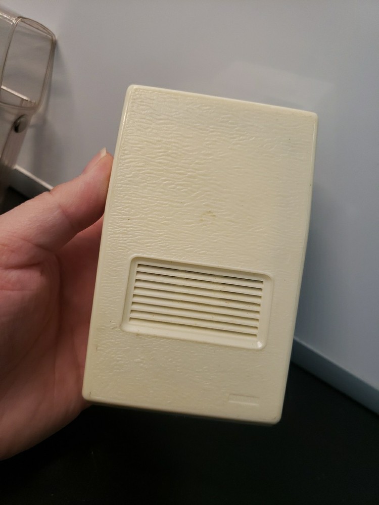 VTG Kensington Solid State 10 transistor radio READ DESCRIPTION