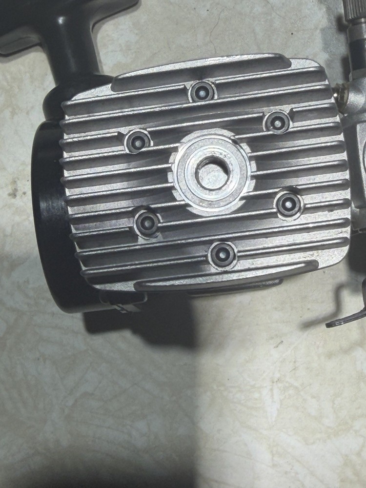 O.S. MAX 32 SX-H Pull Start engine With Muffler.