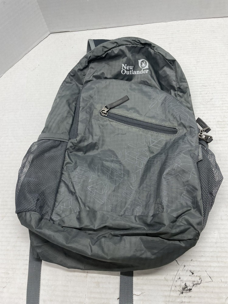 Outlander Lightweight Convertible Backpack - Black