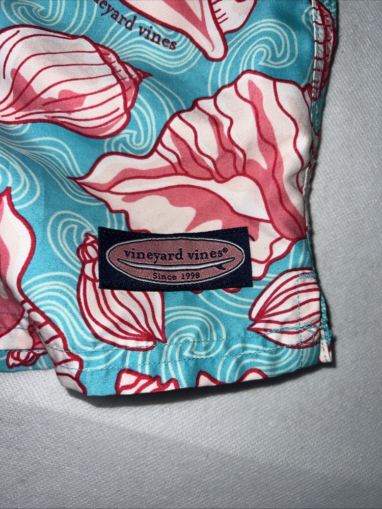 Vineyard Vines Men’s Swim Trunks Medium Blue With Conch Shells Draw Strings