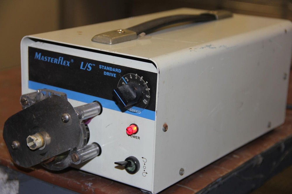 COLE-PARMER 7520-10 MasterFlex Precision Drive Peristaltic Pump