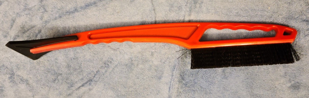 Snow brush - Ice & Snow Scraper 21 " & Brush