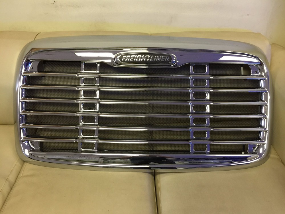 freightliner columbia grill w/bug screen/CHCLCG