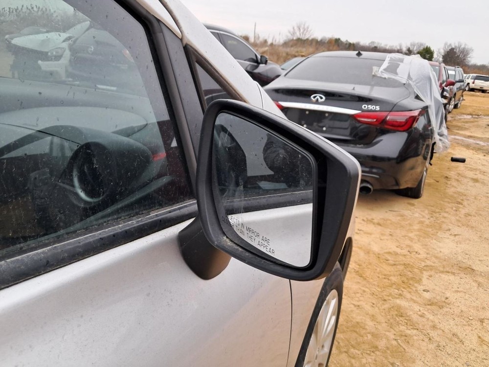 Fuse Box Engine Hatchback Note Fits 13-19 VERSA 4917382