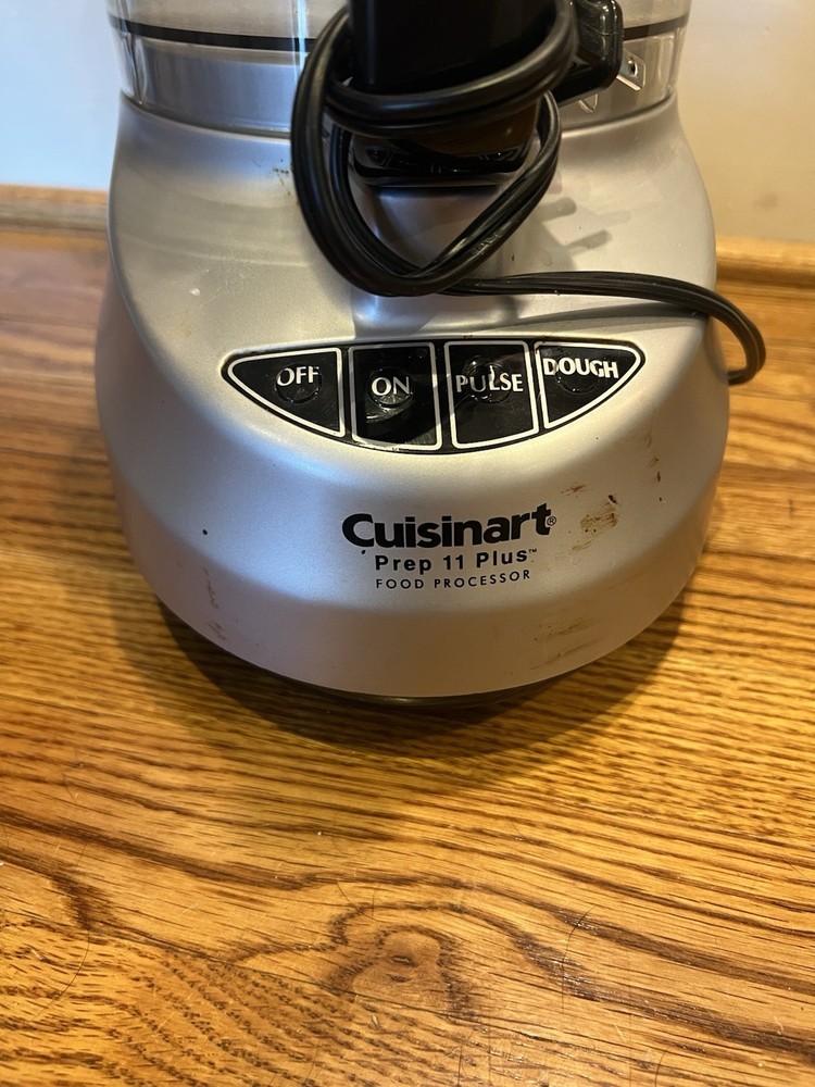 Cuisinart Custom Prep 11 Plus Food Processor DLC-2011 Tested Works Silver