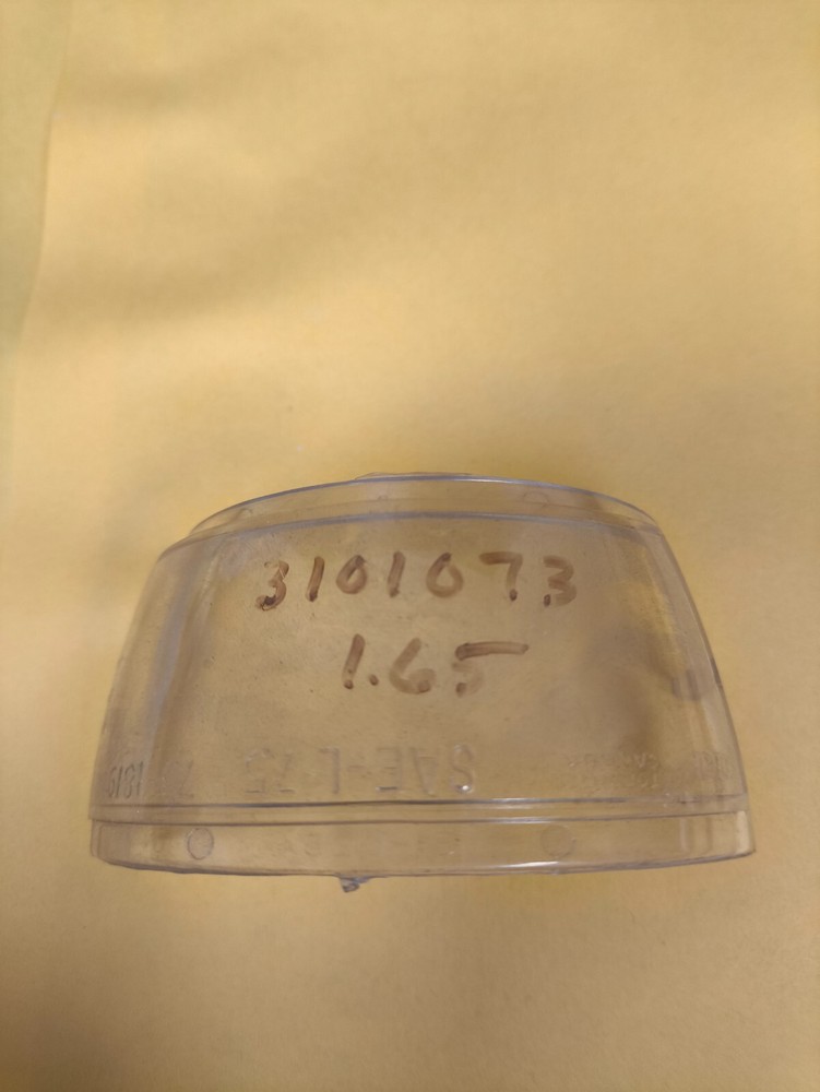 One TAIL LIGHT CLEAR LENS FOR BOTTOM PART # 3101073