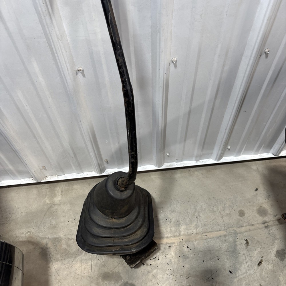 Transmission Shift Boot Linkage For 1998-2002 International 4700