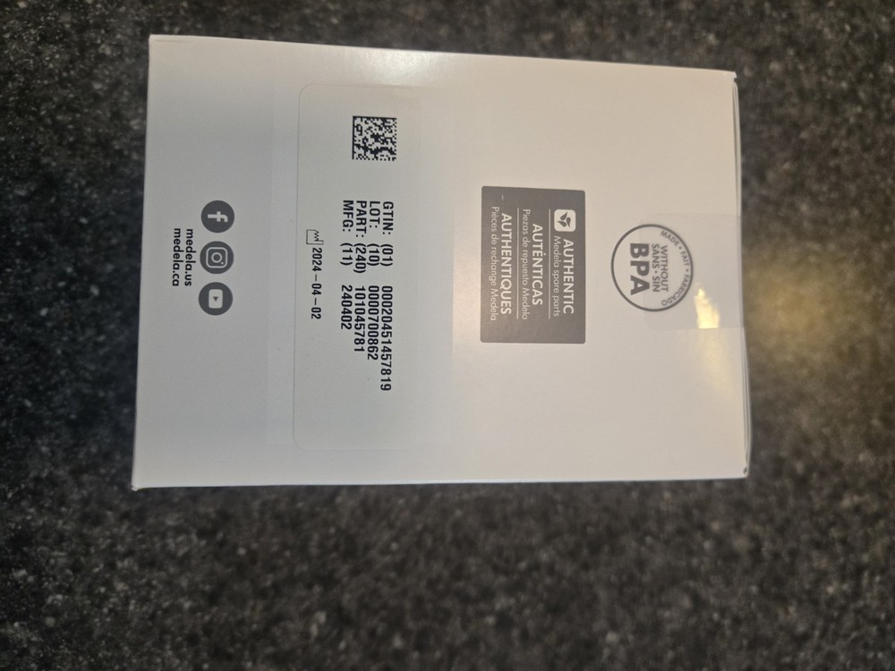 NEW Medela Breast Shield - 21mm/2pk