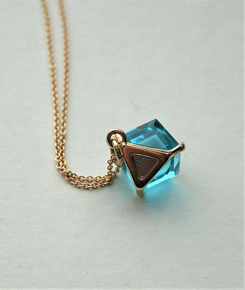 Marvel Comics Avengers Infinity War Blue Space Stone Necklace Pendant New Box