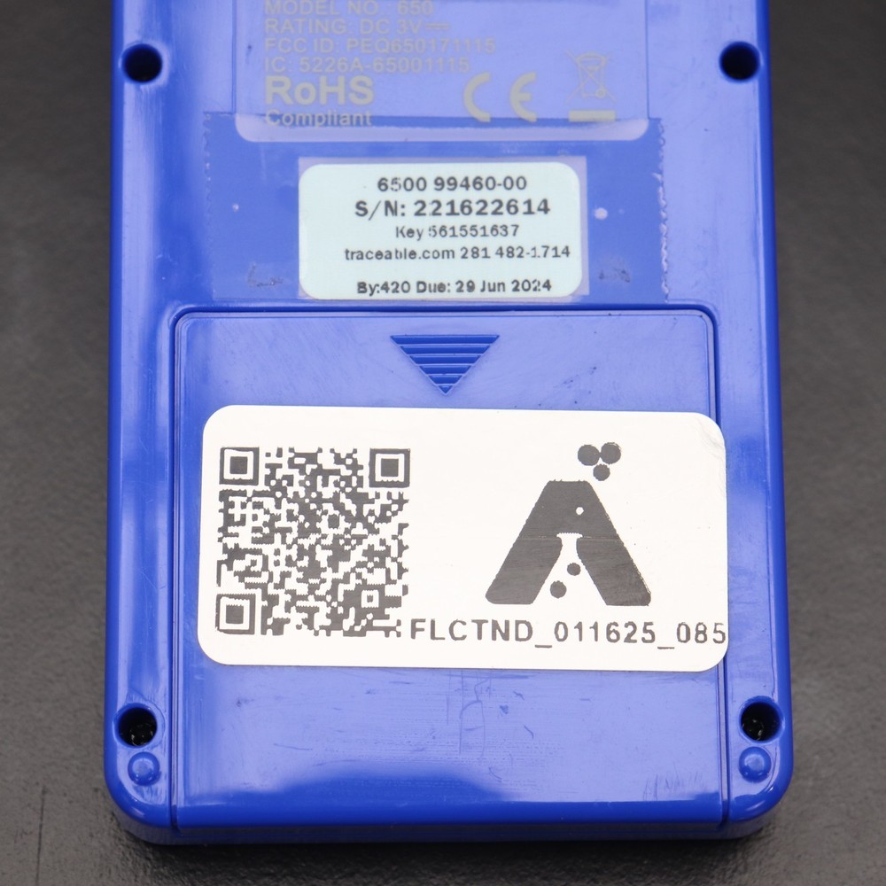 Traceable 650 Wi-Fi Data Logging Refrigerator/Freezer Thermometer Lab working