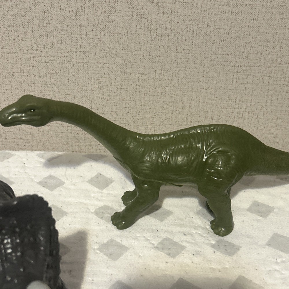 Plastic Dinosaur Lot (5)
