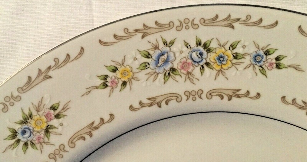 Nichinan Princess 14" Oval Platter