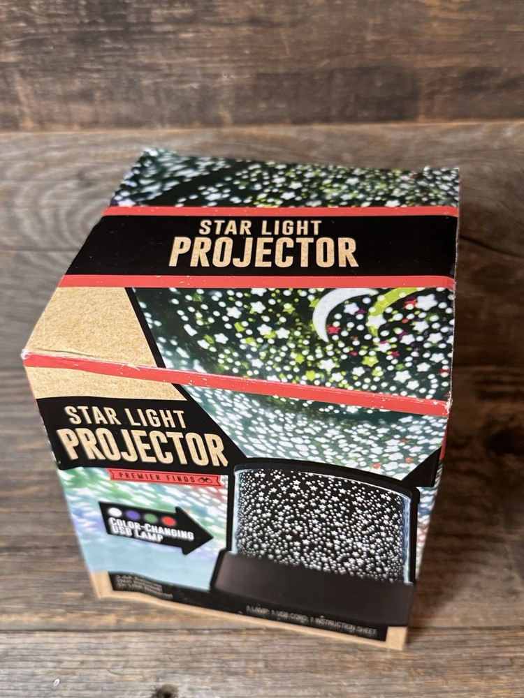 Star Light Projector – USB or Battery Powered – New in Box