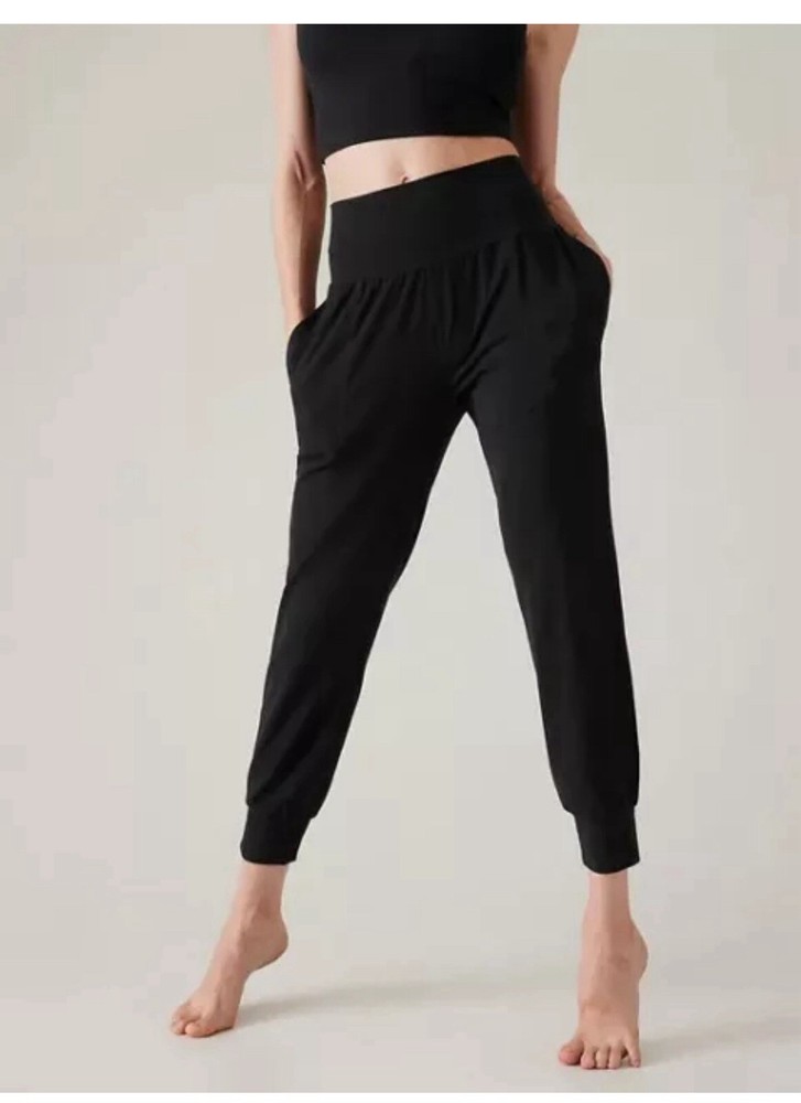 Athleta M Medium Salutation Jogger, Black Joggers SOFT Pants Workout NWT