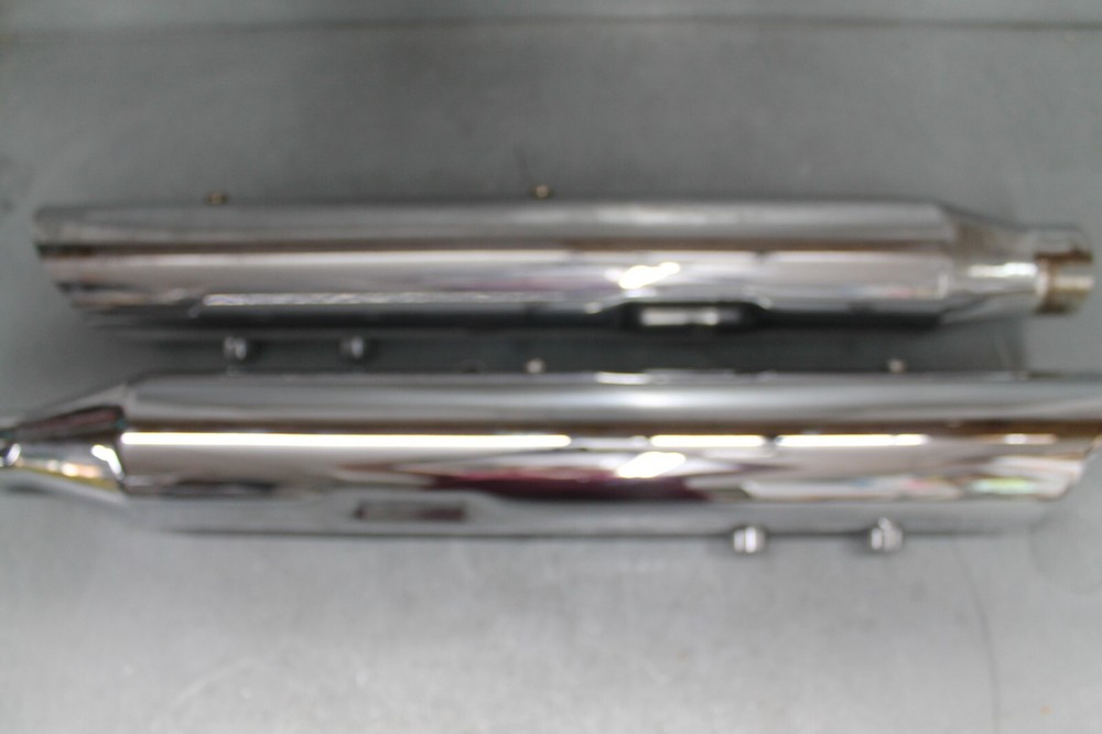 Nice for Harley Davidson 2018+ Softail Mufflers Exhaust 30"
