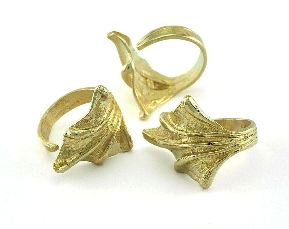 Leaf Adjustable Ring Raw Brass (20.5mm 10.5US inner size - Adjustable ) Oz3076
