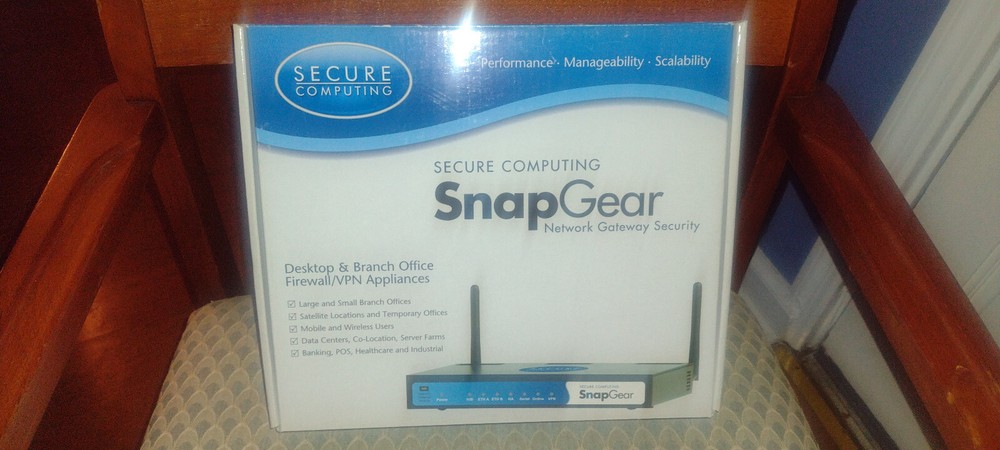 SECURE COMPUTING SnapGear SG565 Network Gateway