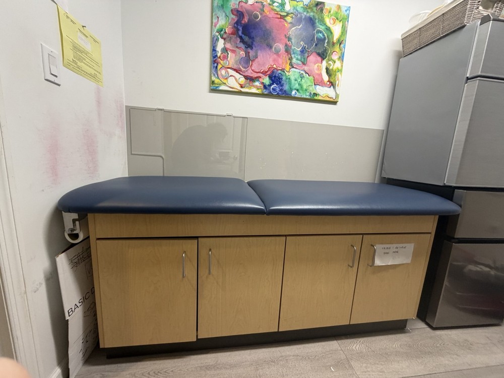 Clinton Treatment Table Model 9704