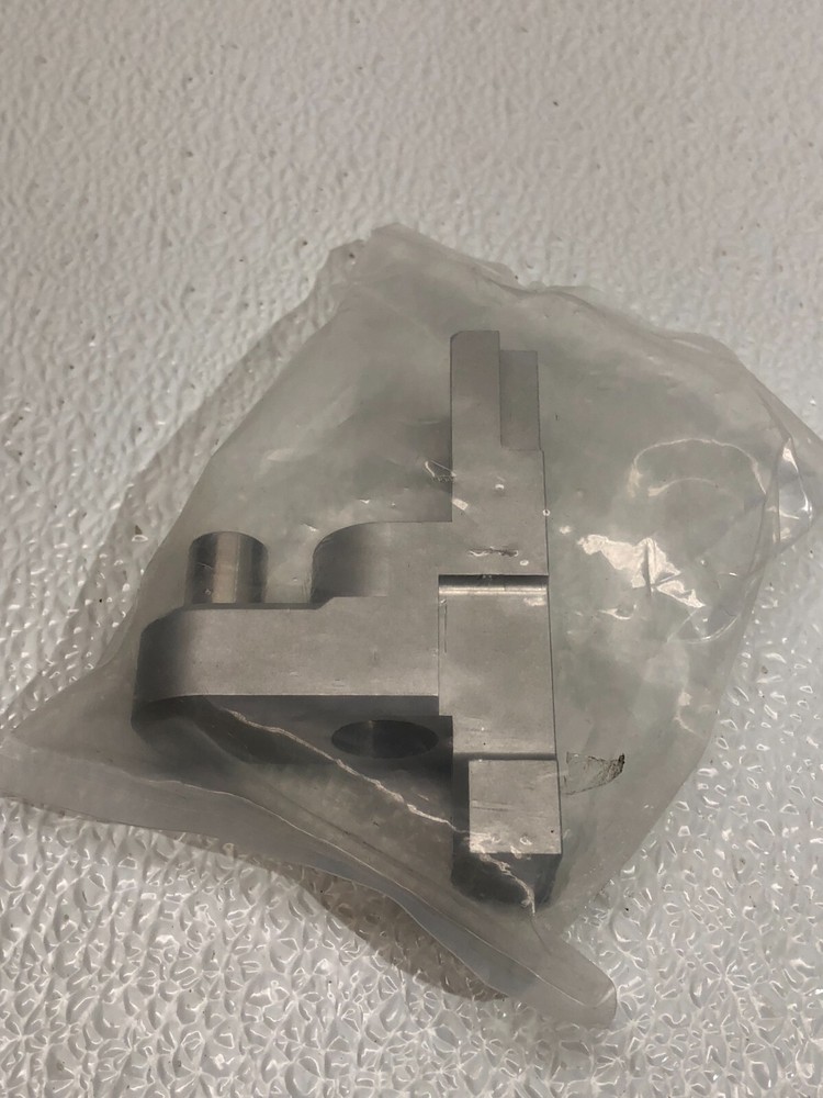 10027152 Display Arm Mount