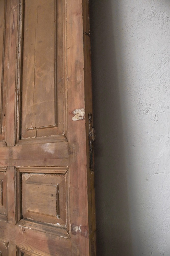 VINTAGE SINGLE DOOR L002
