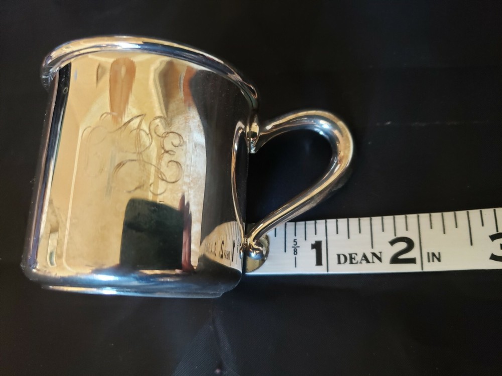 VINTAGE STERLING WEBSTER BABY CUP 44G.