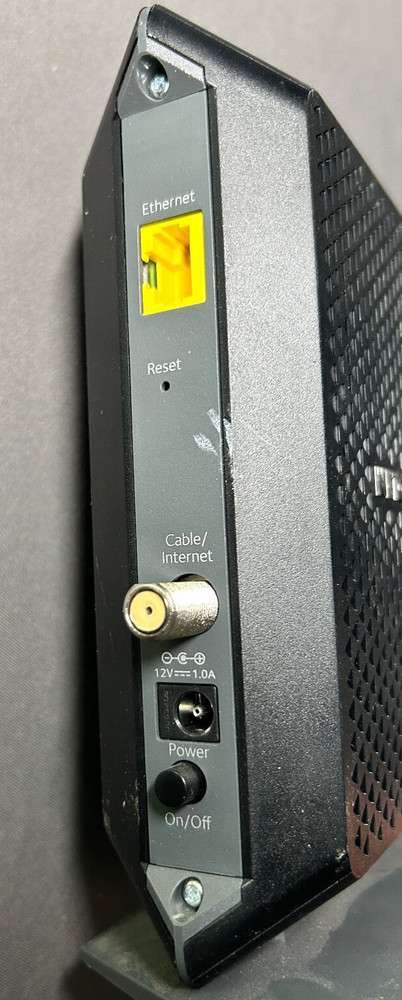 NETGEAR CABLE MODEM CM700 BLACK No Cables