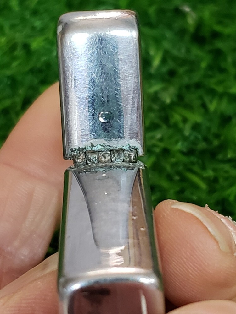 Lighter Vintage Ronson Lighter Windii Wind Protected Lighter - Sparks