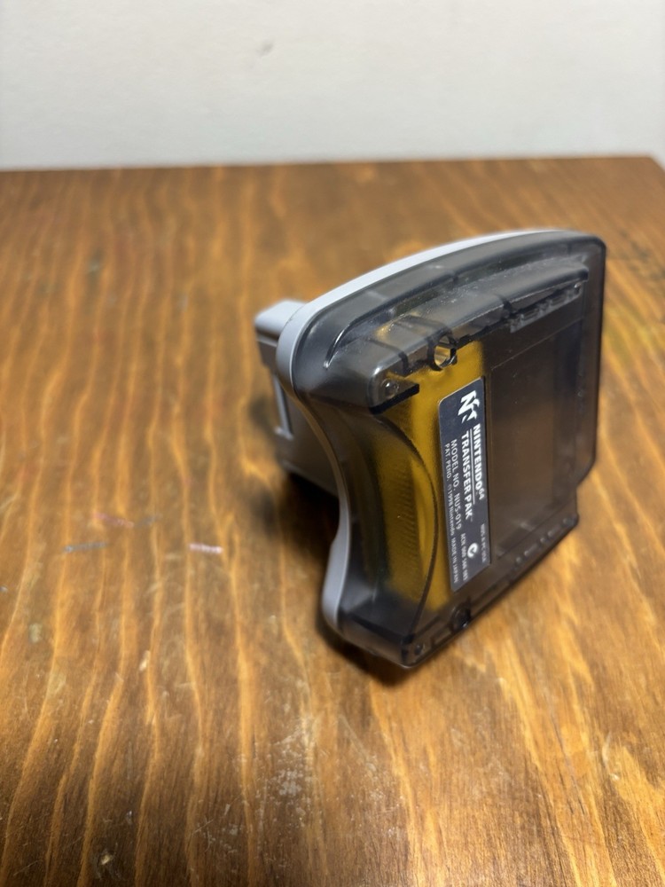 Nintendo 64 - Gameboy Transfer Pak - NUS-019