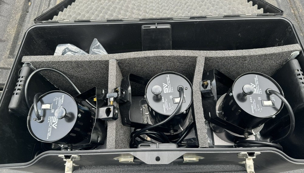 Used Smith-Victor Q60 BROAD LIGHTING KIT