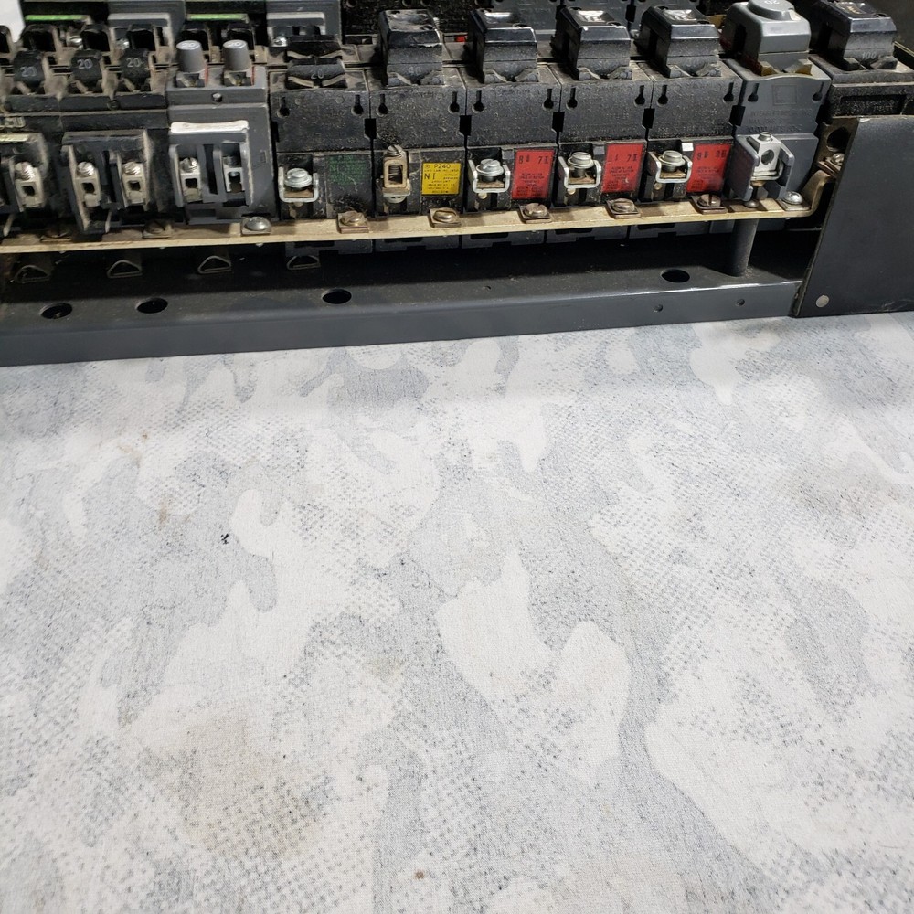 Underwriters Laboratories Electri Center Pushmatic 3 Wire System 200 Amps...