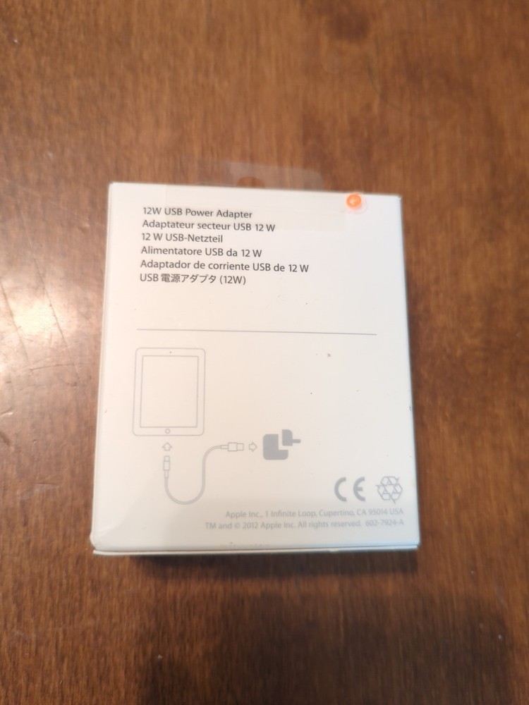 Genuine Apple MD836LL/A 12W USB Power Adapter - White